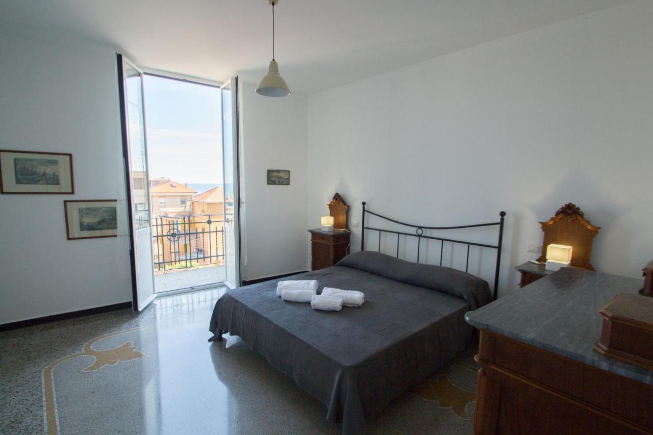 Appartamento Di 5 Locali,8 Posti Letto Vista Mare Varazze Exterior photo
